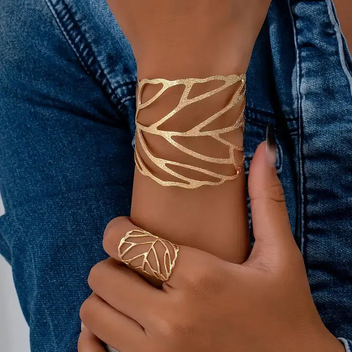 Retro Leaf Bracelet