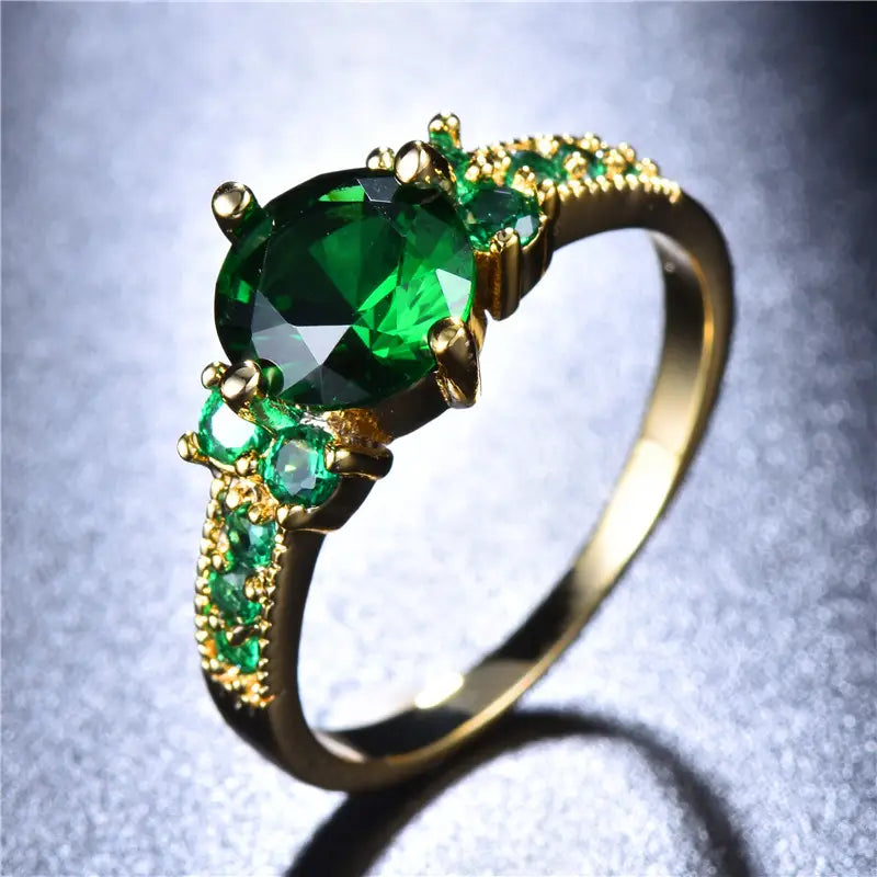 Celia Elegant Gold Ring