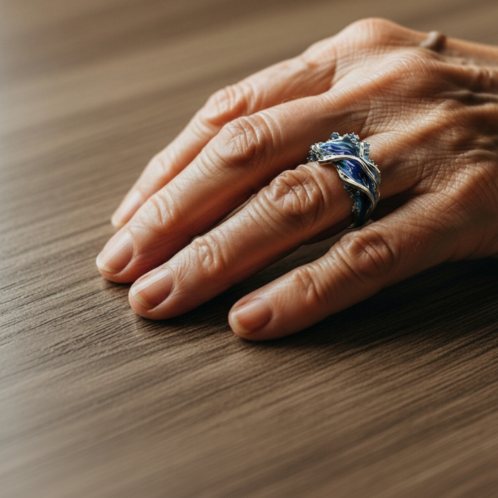 Retro Gold Wave Ring