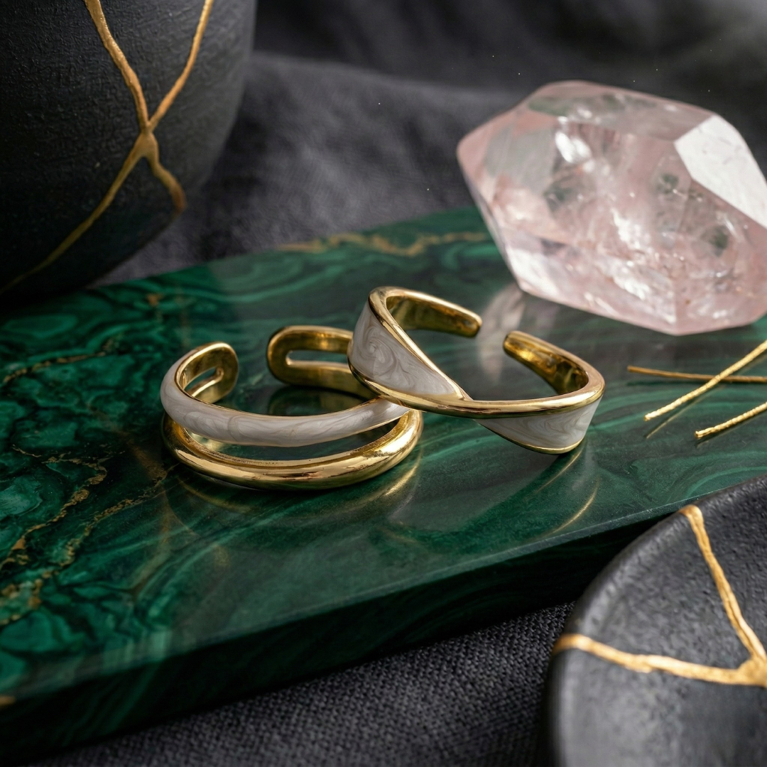 Gold and Mother of Pearl Bicolor Ring Set