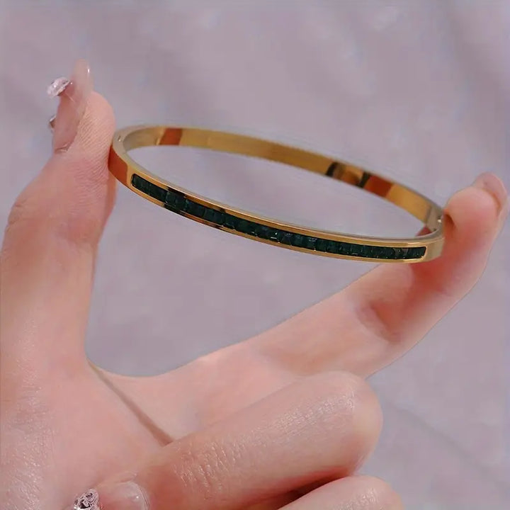 Sky Emerald Bracelet" can be rewritten as "Celestial Emerald Bracelet.
