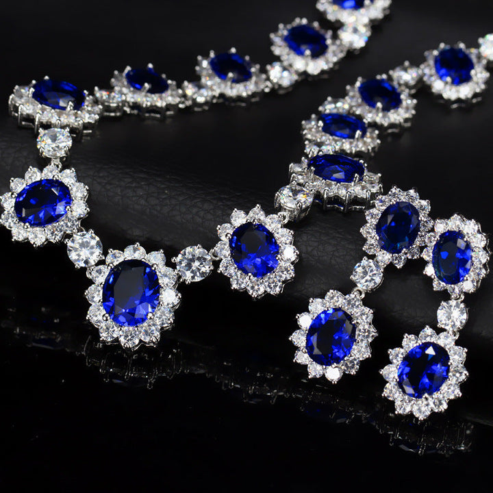 Queen Jewelry Set: Earrings & Necklace