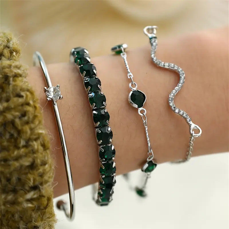 Exquisite Emerald Bracelet Collection