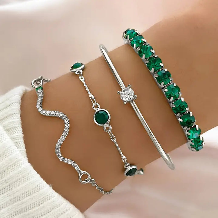 Exquisite Emerald Bracelet Collection