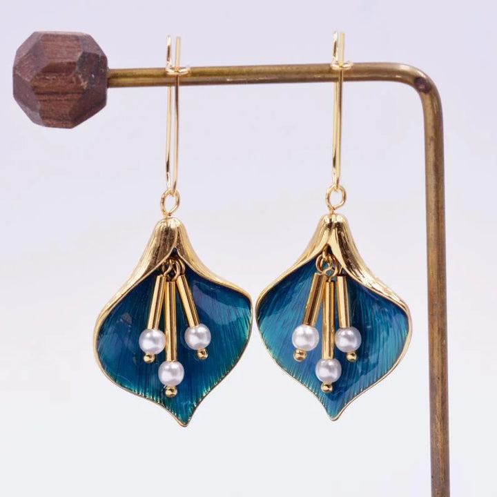 Vintage Pearl and Flower Earrings
