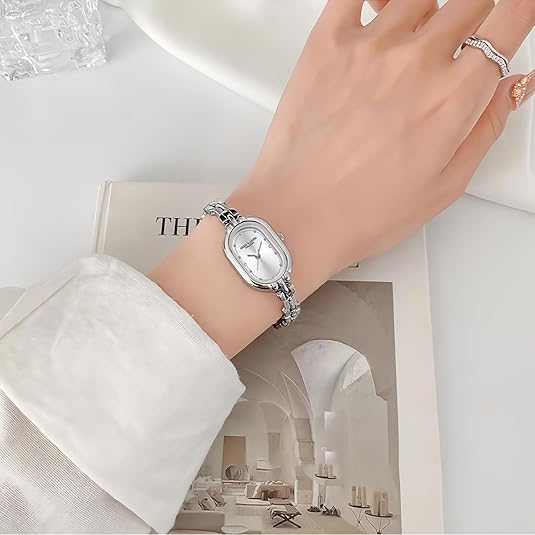 Celisse Gold Watch