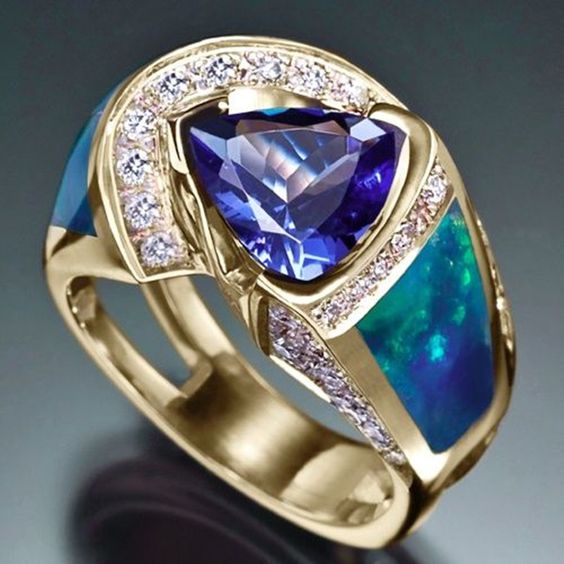 Retro Ocean Blue Crystal Ring