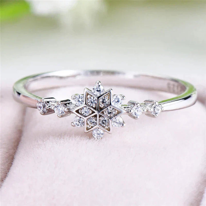 Silver Snowflake Ring