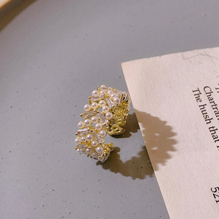 Gold Luxury Pearl Ring
