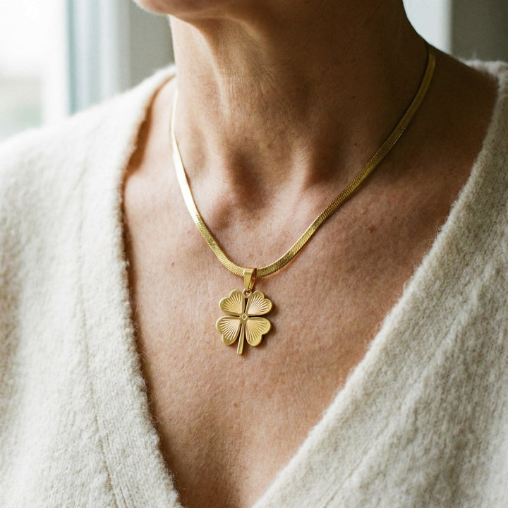 Gold Clover Pendant Necklace