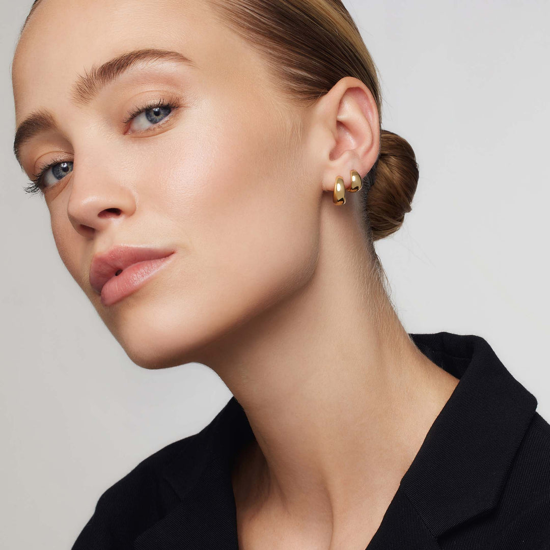 Gold Elegant Hoop Earrings