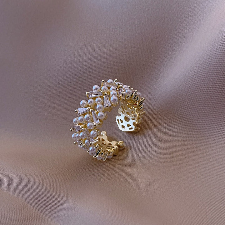 Gold Luxury Pearl Ring