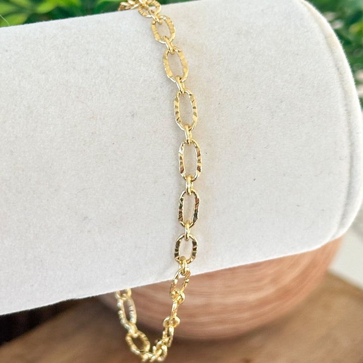 Elisa Sunburst Bracelet" can be rewritten as "Elisa Radiant Sunburst Bracelet.