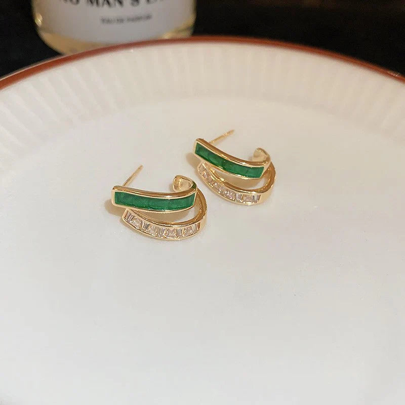Chic Gold Floral Earrings