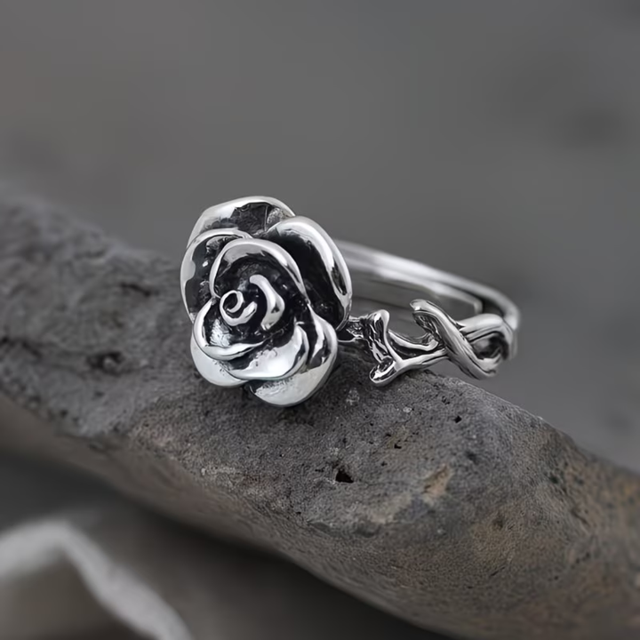Antique Silver Floral Ring