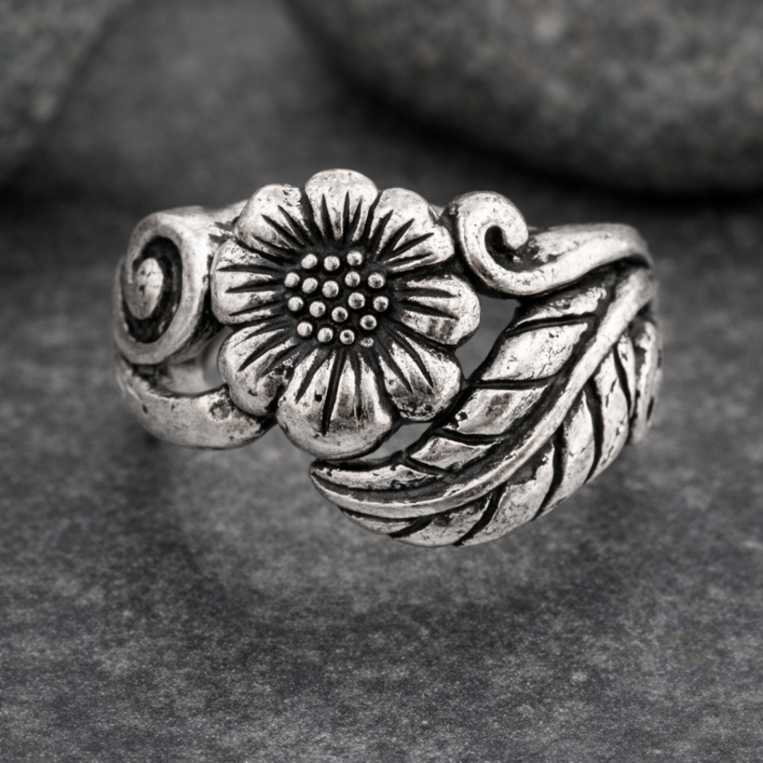 Vintage Silver Leaf & Flower Ring