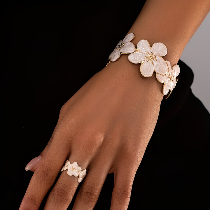 Limited Time: Minimalist White Flower Ring & Bracelet Set