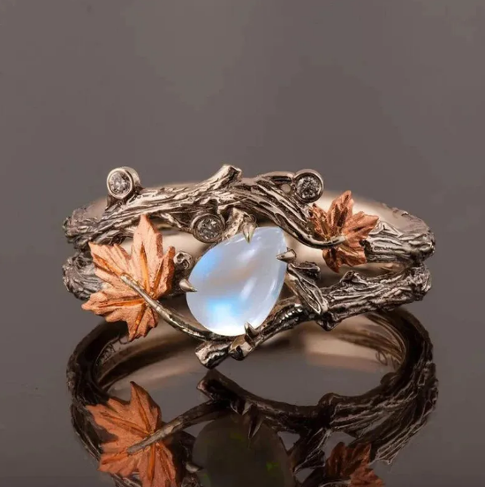 Vintage Gold Maple Leaf Ring