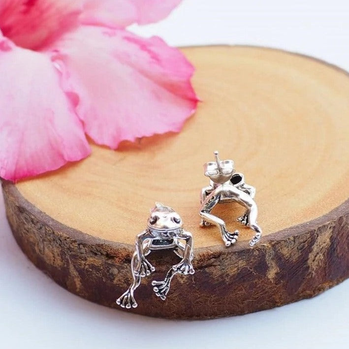 Chic Frog-Inspired Earrings