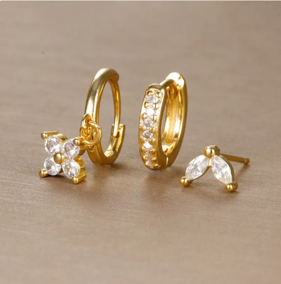 Diamond Flower-Shaped Earrings Set