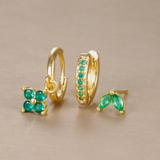 Diamond Flower-Shaped Earrings Set