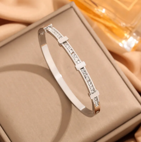 Elegant Two-Layer Geometric Open Bracelet with Zirconia