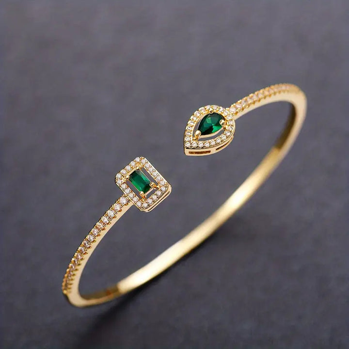 Stunning Emerald Bracelet