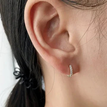 Coastal-Inspired Gold Pendant Earrings
