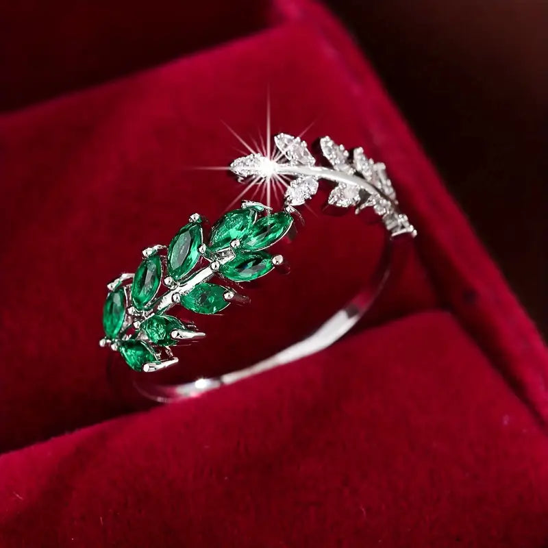 Vintage Green Leaf Ring