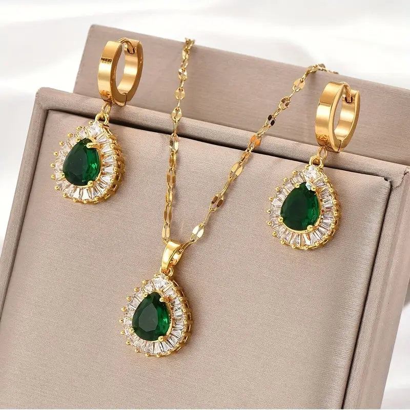 Emerald Majesty Jewelry Set