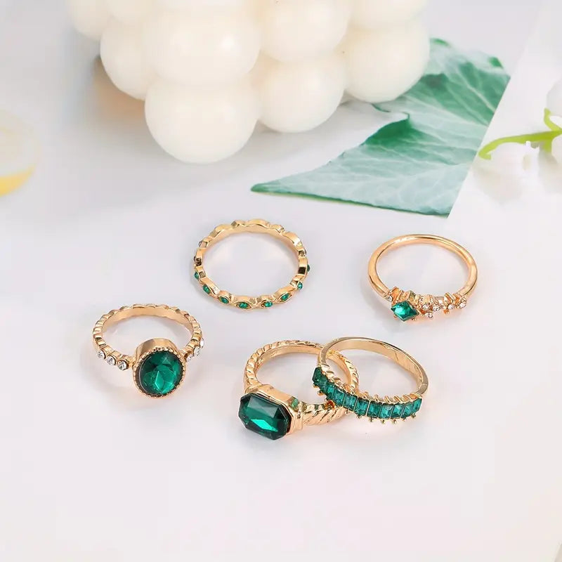 Regal Emerald Ring Collection