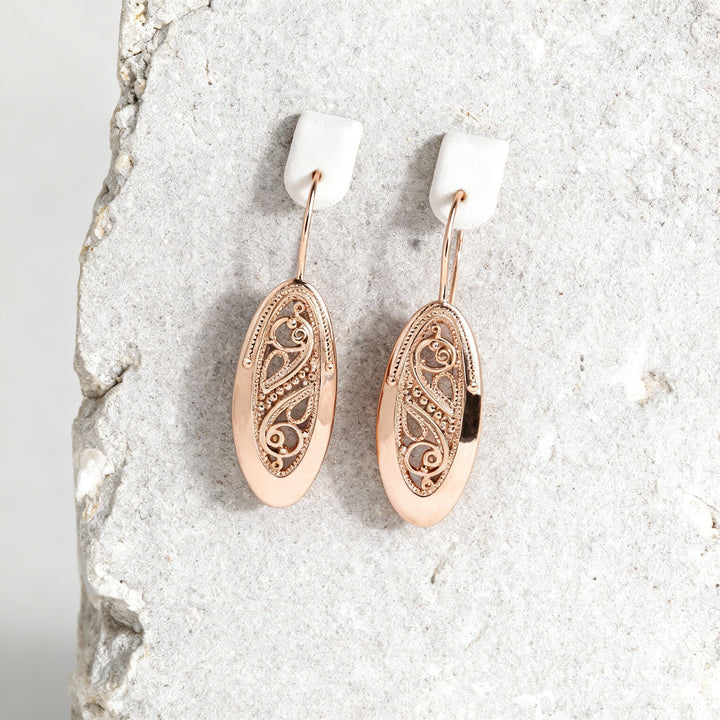 Chic Cut-Out Gold Earrings