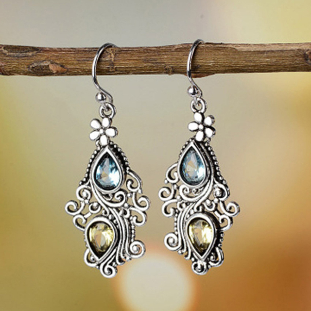 Silver Vintage Crystal Earrings