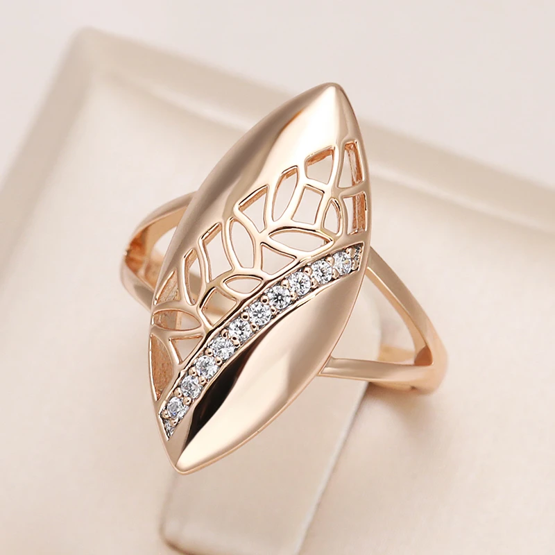 Elegant Gold Double Point Ring