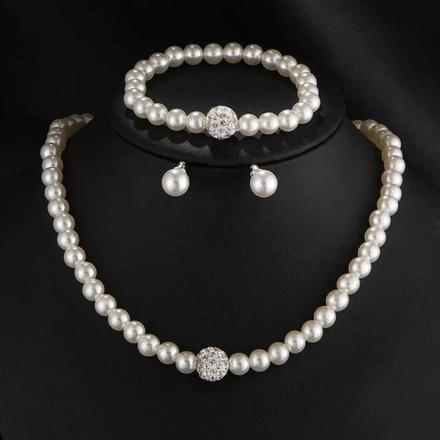 Chic Pearl Jewelry Set