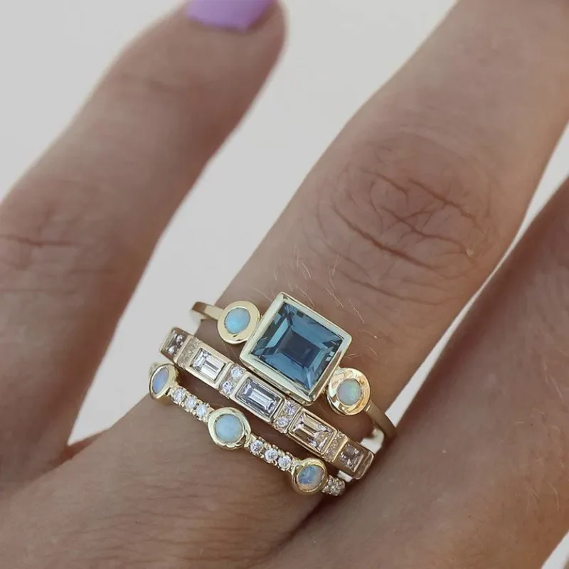 Vintage Blue Crystal Ring Set" can be rewritten as "Charming Vintage Blue Crystal Ring Set.