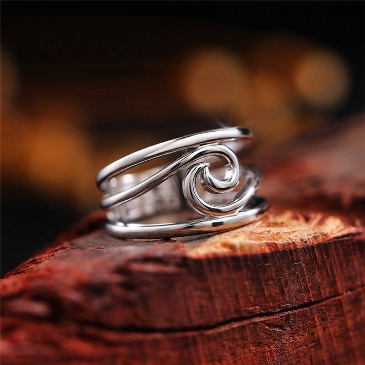 Retro Silver Wave Ring