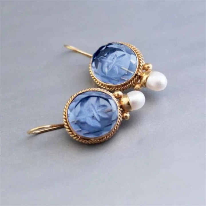 Timeless Pearl Earrings