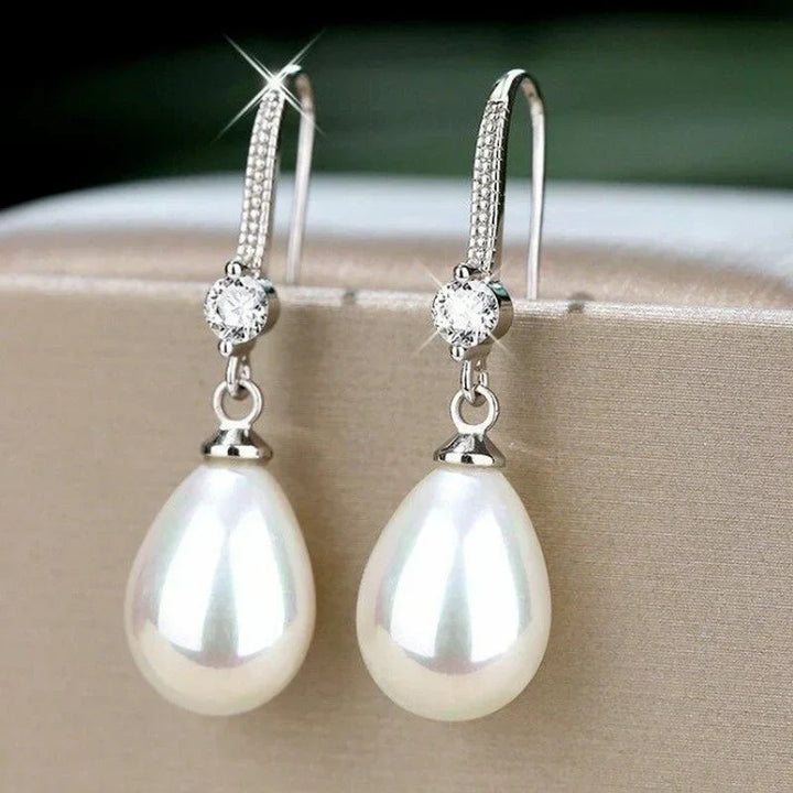 Handcrafted Earrings with Lustrous Natural Pearls
