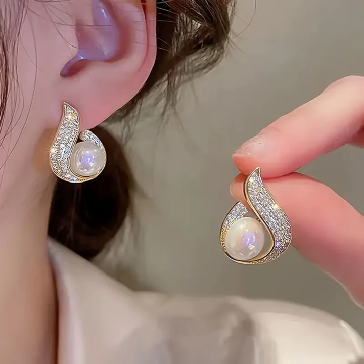 Sparkling Pearl and Cubic Zirconia Earrings
