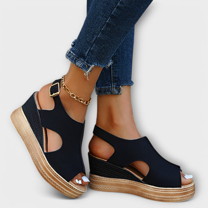 Rosalie – Innovative Orthopaedic Sandal